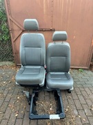 VW T5  KOMPLET FOTELI PRZEDNICH FOTEL PASAŻER KIEROWCY FOTELE PRZÓD