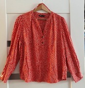 Czerwona bluzka M&S kropki praca szkoła roz.12