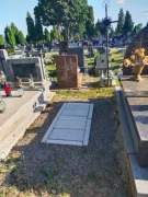 Sprzedam – odstąpię grób na cmentarzu ul. Unicka katakumba murowana na urny