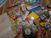 Zestaw przyborów szkolnych zeszyty bloki farby 