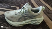 buty ASICS  roz. 39