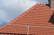Dachówka Koramic Karpiówka czerwona angoba Weinerberger