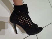 Ażurowe botki letnie 39 skóra zamszowa