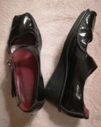 Skórzane lakierki Clarks rozm. 6