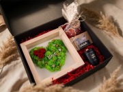 Zestaw Prezentowy / Urodziny Rocznica Róże Wieczne Świeca Sojowa Czekoladki