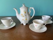 Zestaw kawowy "Karolina" z okresu PRL