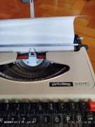 Maszyna do pisania PRIVILEG 300TR