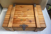 SKRZYNECZKA DREWNIANA/ CANTINA DI SOAVE Italia 