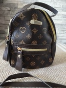 Mini plecak damski / Torebka 2w1 | Brązowy wzór monogram | Stan idealny