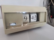 Zegar klapkowy Predom Metron z309