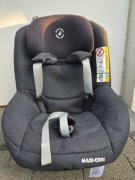 Bezwypadkowy fotelik samochodowy Maxi Cosi Pearl Pro 2 9-18 kg