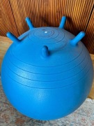Piłka do skakania 60 cm błękitna stan bdb