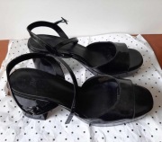 Czarne sandały na platformie - H&M - rozmiar 39