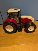 Traktor Bruder, lekko uszkodzony 