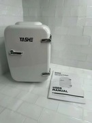 mini lodówka Yashe Skincare Fridge o pojemności 4 litry
