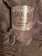 Grafitowy koc 160/200 motyw motyla, miękki i ciepły 