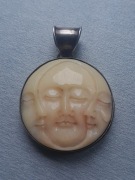 Stary wisiorek trzy twarze oprawa srebro