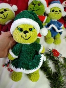 Pani Grinch – świąteczna maskotka handmade na szydełku 