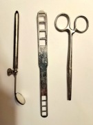 Stare, kolekcjonerskie narzędzia lekarskie 