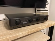 Kenwood L1000C by Accuphase 