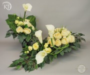 Całoroczny komplet nagrobny, stroik, wiązanka i bukiet do wazonu. 