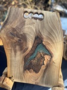 Rękodzieło deska kuchenna z żywicą epoksydową 