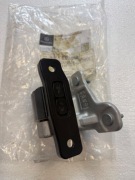 ZAWIAS DOLNY DRZWI LEWY PRZÓD PRZEDNI E-KLASA W213 A2137201110