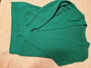 Zielony sweter oversize
