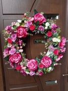 Wianek z kwiatów na drzwi 50 cm