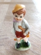 Figurka ceramiczna kolekcjonerska w stylu Goebel Hummel vintage- chłopiec 