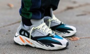 Adidas yeezy 700 wave runner 38
