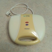 Gofrownica elektryczna marki Holden 700W