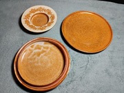 Zestaw ręcznie robionej ceramiki artystycznej