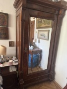 Szafa eklektyczna z lustrem