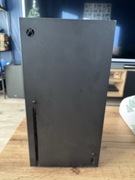 Xbox series X 1TB + 2 pady, akumulator, borderlands 3