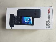 Nowy telefon dla seniora TCL 4042S