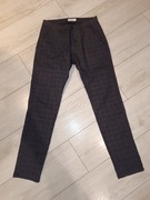 Cross Jeans Chinosy E 120-016 Szary Tapered Leg roz. 30/30 nowe bez metki
