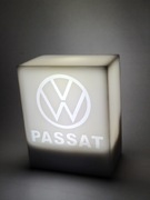 Lampa led z napisem passat 