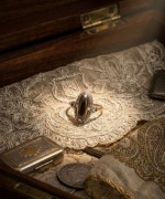 Złoty pierścionek antyk XIXw, 18 k