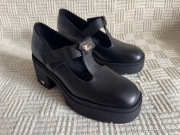 Półbuty Karino rozmiar 39