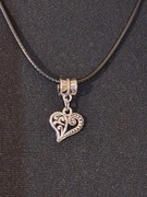 Naszyjnik z zawieszka serce 