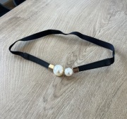 Czarny Gumowany pasek z perełką