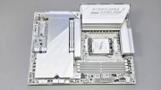 Gigabyte X870E AORUS Elite X3D ICE / Ryzen AM5