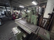Frezarka uniwersalna  FU 250 x 1000