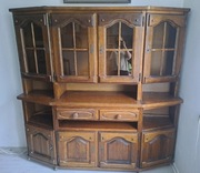 Kredens dębowy z witrynami