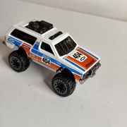 Chevy blazer 4x4 hot wheels 2015