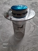 Korek-zatyczka do umywalki z filtrem