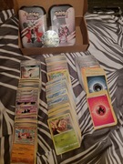 200 kart pokemon - 2 puszki - różne + ALBUM