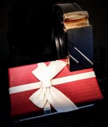 Pasek skórzany męski z klamrą w eleganckim pudełku prezent 