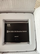 Dwukierunkowy przełącznik USB
